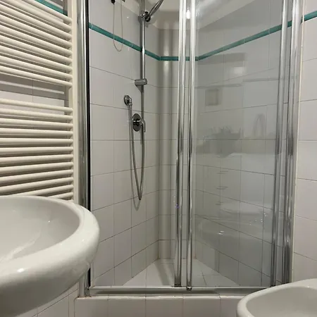 Casa Tiare, Artsy Zona Brera Moscova Apartmán *