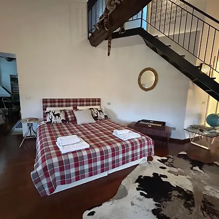 Casa Tiare, Artsy Zona Brera Moscova Apartmán *