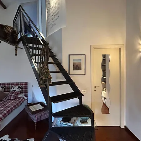 Casa Tiare, Artsy Zona Brera Moscova Apartmán *
